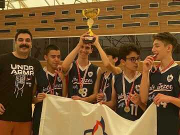 3x3 Basketbolda İlçe 1'inciliği