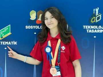 TÜBİTAK Proje Yarışmasında 3'üncülük