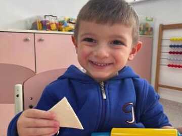 Anasınıfı İngilizce Renkler Ve Sayılar Etkinliği