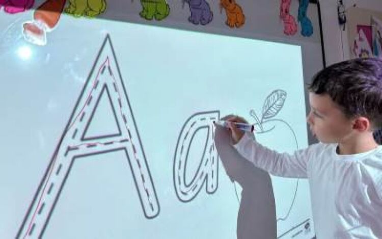 AnasınıfI İngilizce Ses Çalışması Ve Duygular