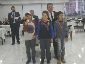 Öğrencimiz Satranç Ankara Birincisi