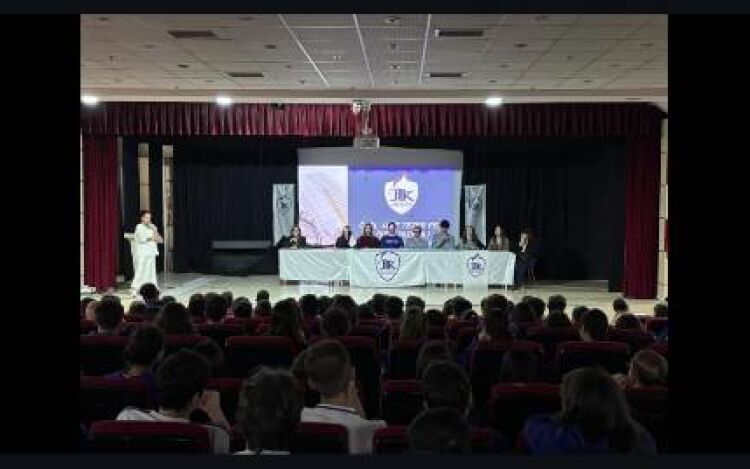 Şampiyonlarımızdan" YKS Hazırlık Sürecinin Dinamikleri"Semineri