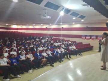 8.Sınıf Öğrencilerimize Lgs Bilgilendirme Semineri