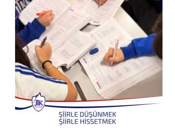Şiirle Düşünmek Şiirle Hissetmek
