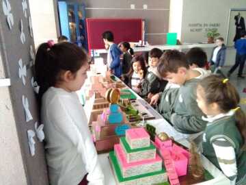 5. sınıflar ziggurat maketi sergisi